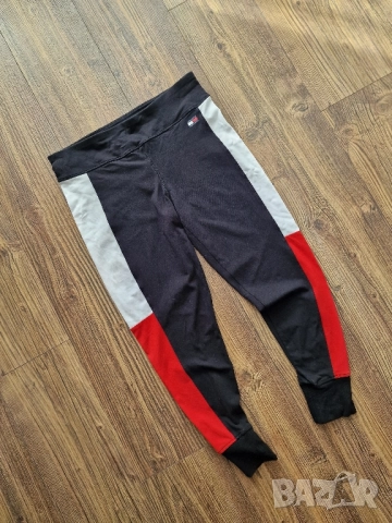 Страхотен дамски клин TOMMY HILFIGER размер XL, снимка 2 - Клинове - 52242336