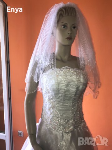 Булчинска рокля №5 - НОВА ! С воал, чанта, ръкавици и венче, снимка 3 - Сватбени рокли - 37367586