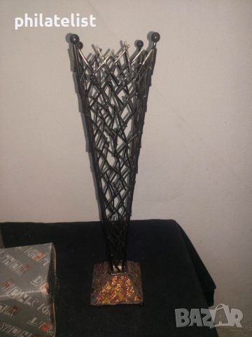 ЦВЕТАРНИК ЗА СУХИ ЦВЕТЯ, МЕТАЛ, КРАСИВ МОДЕЛ