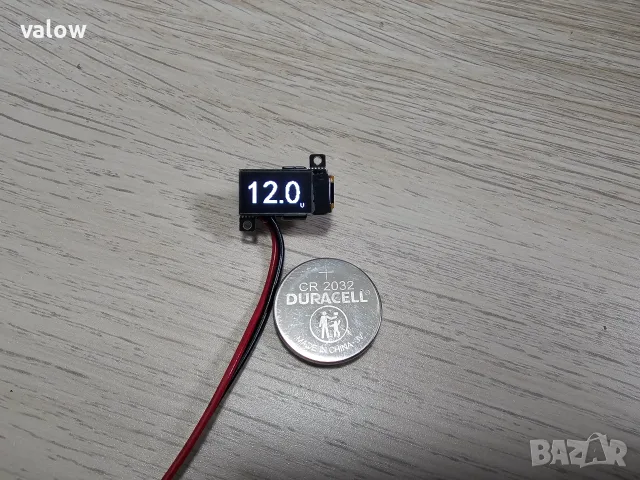 Цифров супер малък волтметър DC 0-30v за кола камион каравана мотор