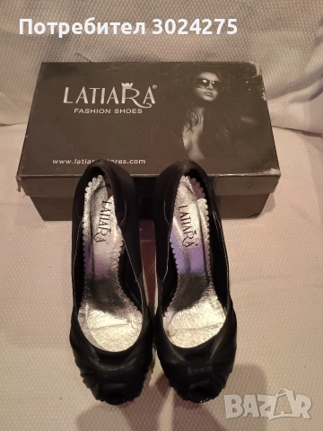 Черни сатенени обувки на висок ток