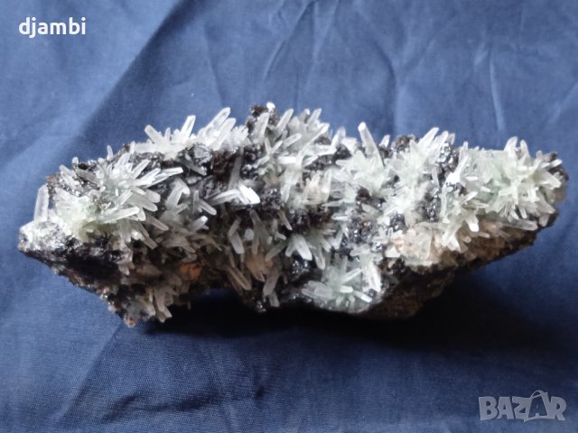 №30,Кварц,Кварцова друза ,BGminerals,, снимка 5 - Декорация за дома - 42655189