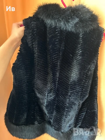 Дамски елек, снимка 2 - Елеци - 51386253