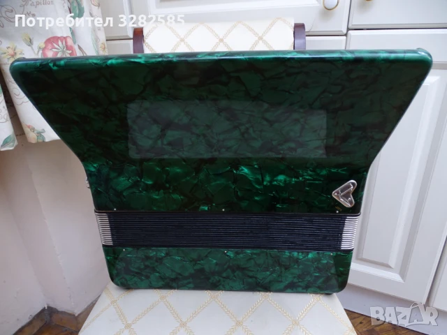 Акордеон Велтмайстер 60 баса, снимка 7 - Акордеони - 51179646