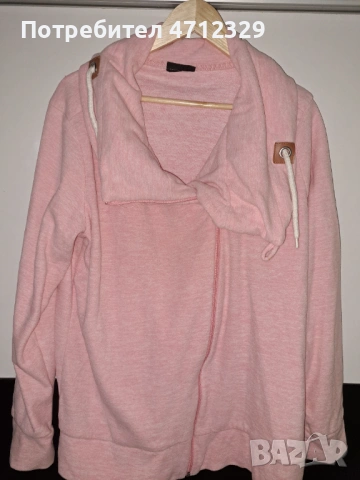 Продавам дамски блузи , снимка 2 - Блузи с дълъг ръкав и пуловери - 53139389