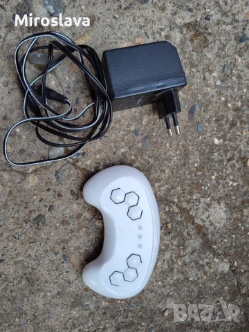 Акумулаторен джип, снимка 4 - Коли, камиони, мотори, писти - 51396460