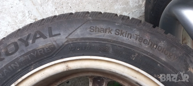 195 65 15 ЗИМНИ 2бр. КАТО НОВИ , снимка 9 - Гуми и джанти - 52636585