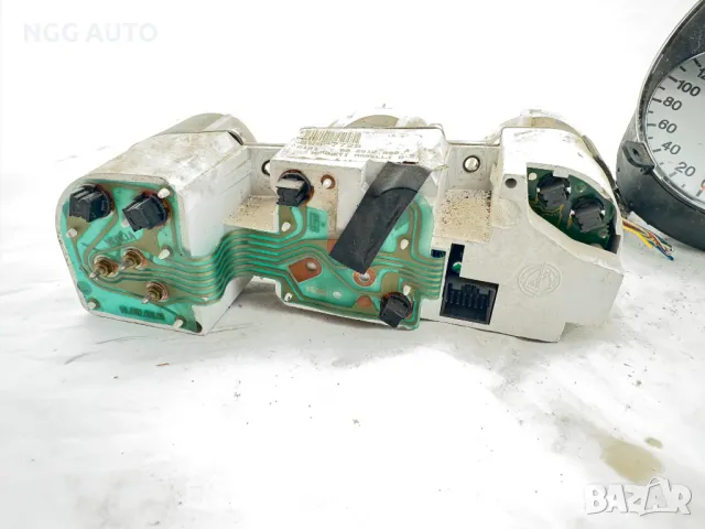 Уреди 60657729 за Алфа Ромео 156 Alfa Romeo 156, снимка 4 - Части - 47982124