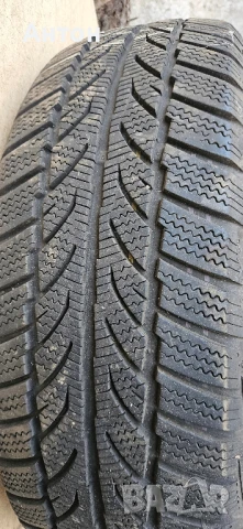 Зимни гуми 195/65/15, снимка 2 - Гуми и джанти - 50673886