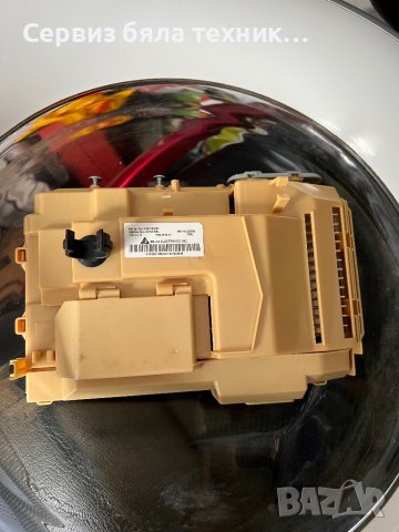 Продавам перфектна управляваща платка за пералня  WHIRLPOOL FWD-91496WS EU