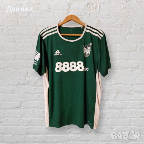 Мачова тениска на Пирин Благоевград 