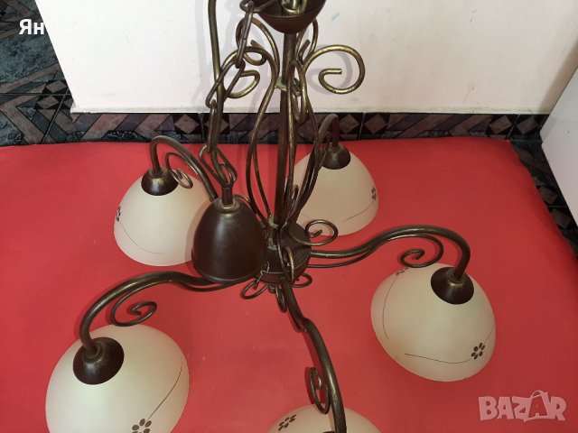 Качествена Красива Лампа Полилей за Таван с 5 Стъкла/Камбанки , снимка 2 - Лампи за таван - 39183473