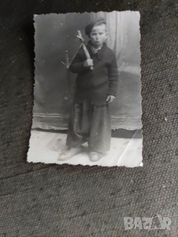 Много стара снимка хлапе Щип