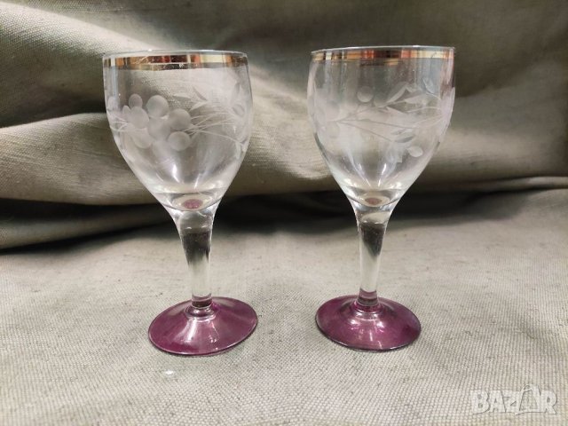 Продавам две кристално чаши ,златен кант ,цветно стъкло, снимка 4 - Чаши - 37024780