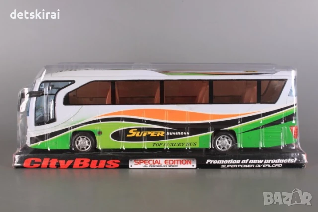 Фрикционен автобус със звук и светлина, снимка 2 - Коли, камиони, мотори, писти - 50496416