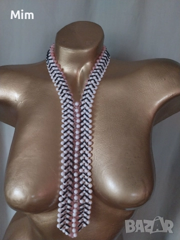 Колие вратовръзка от розови и черни мъниста , снимка 2 - Колиета, медальони, синджири - 52016460