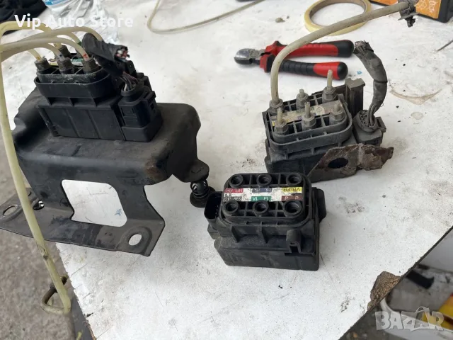 Клапанен блок Airmatic Mercedes S-Class W221 / ML W164 – употребяван