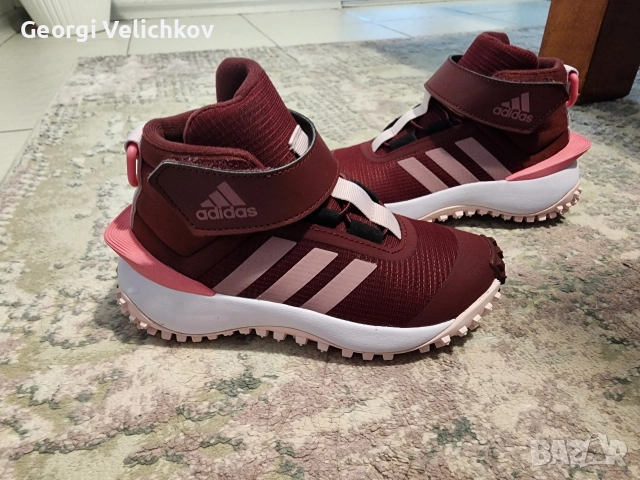 Детски маратонки adidas, снимка 2 - Детски маратонки - 52925060