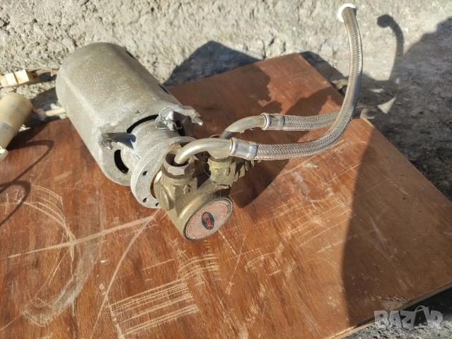 Монофазна ротационна помпа 150W 