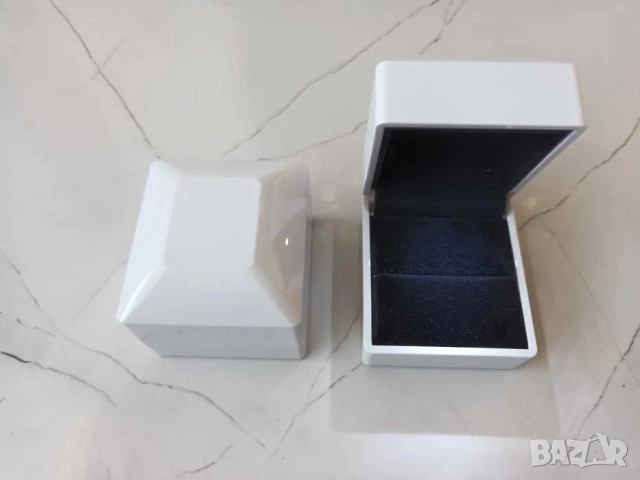 Кутийка за пръстен, кутийка за обеци, кутийка за бижута, кутийки, снимка 3 - Бижутерийни комплекти - 48013012