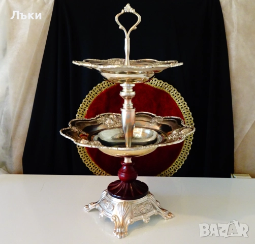 Посребрен поднос,плато на два етажа 47 см., 1.9 кг.,рози,барок. 