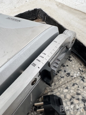 Грил Скара Severin KG 2392 1800W Сандвич, Тостер, 2 Вида Плочи, Незалепващо Покритие!, снимка 6 - Скари - 52404972