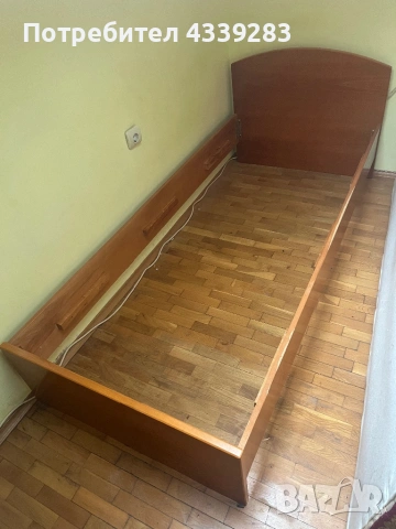 Две легла с шкафче , снимка 2 - Спални и легла - 53212421