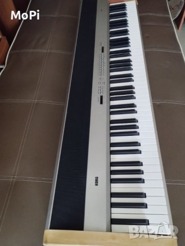 KORG SP-300 - висок клас ел. пиано , снимка 1