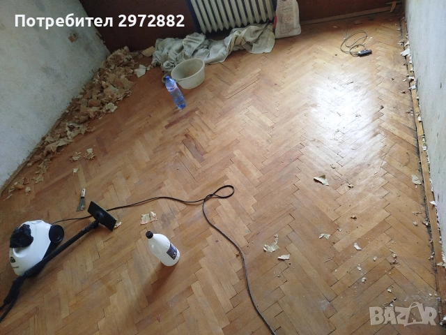 Демонтиран дъбов паркет