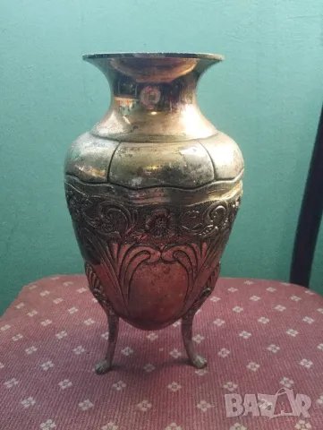 Посребрена метална ваза в стил арт деко