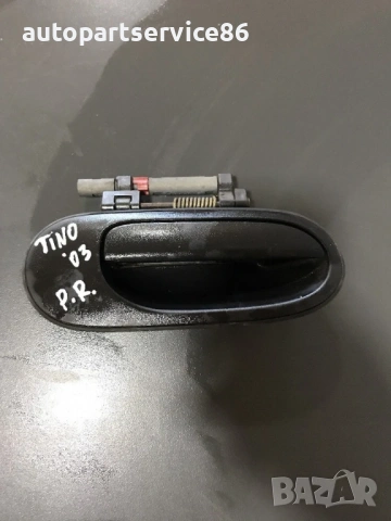 Външна дръжка на предната дясна врата черна за Nissan Almera Tino (2002–2007) 