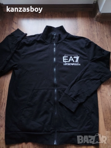 ea7 emporio armani - страхотно мъжко горнище ХЛ КАТО НОВО, снимка 10 - Спортни дрехи, екипи - 52458276