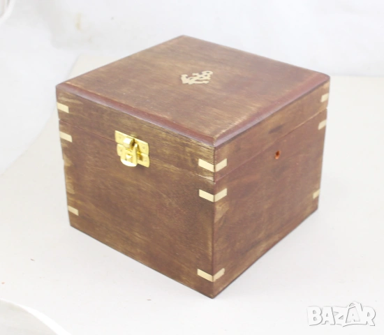 Корабен компас изработен от месинг в дървена кутия , снимка 4 - Колекции - 53999354