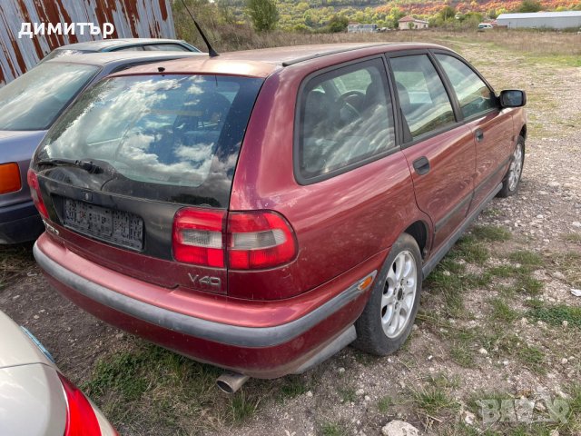 volvo v40 1.8 facelift  на части волво в40, снимка 3 - Автомобили и джипове - 24325772