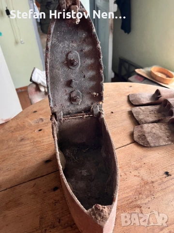 Продавам ютия на въглища реликва. , снимка 4 - Антикварни и старинни предмети - 53249979