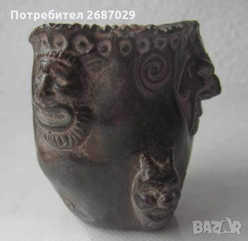 Две различни: Стара чаша керамика, с театрални маски, антика и друга с печати, снимка 2 - Други - 31812717