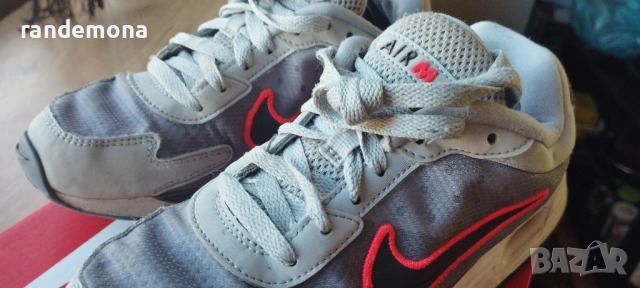 Маратонки Air Max Solo Номер 35.5, снимка 5 - Детски маратонки - 52104287