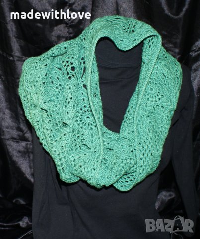 Зелен Ръчно плетен на една кука шал /плетиво подарък hand made/, снимка 3 - Шалове - 35141623