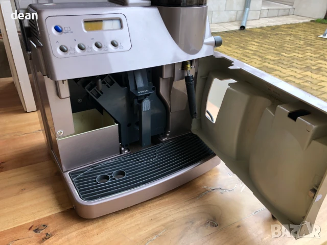 Кафемашина Saeco Vienna Digital, снимка 5 - Кафемашини - 51314671