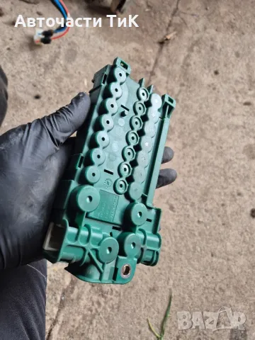 Кутия с бушони БМВ Х5 Е53, снимка 3 - Части - 48593460