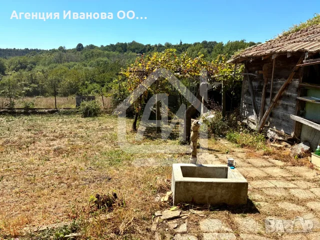 Къща с голям двор и плевник в с. Конак, 20 км от Попово, снимка 8 - Къщи - 55786139