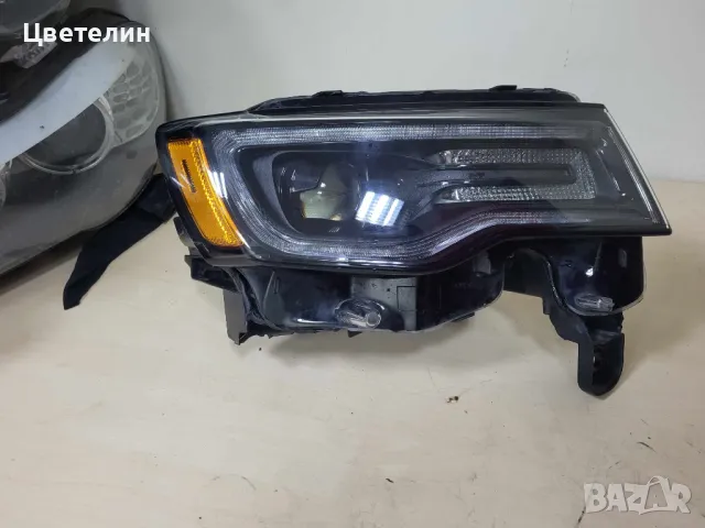 Десен фар за Cherokee Wk2 USA desen far чероки ксенон, снимка 3 - Части - 49277953