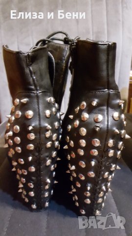 Екстравагантни готик кожени дамски боти на платформа с шипчета, снимка 2 - Дамски боти - 35066074