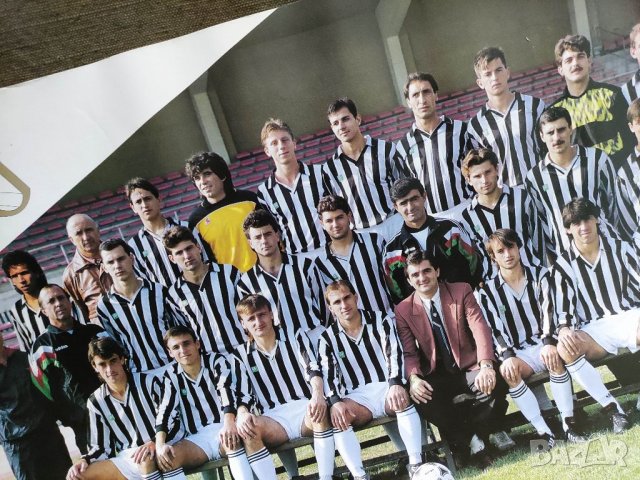 Продавам голям календар Локомотив Пловдив 1993, снимка 5 - Други ценни предмети - 32076025