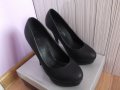 Дамски обувки с ток и на платформа, снимка 1 - Дамски обувки на ток - 30292389