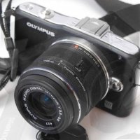 Фотоапарат Olympus E-PM1 с обектив M.ZUIKO 14-42