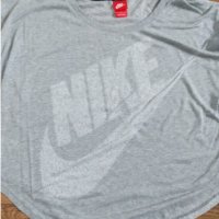 Nike Signal Tee-Mezzo - страхотна дамска тениска КАТО НОВА, снимка 3 - Тениски - 29174017