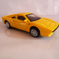 Ferrari GTO Bburago Ферари колекционерска количка жълто, снимка 2 - Колекции - 44518796
