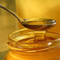Предлагам натурален полифлорен пчелен мед прополис и восък произведени в екологично чист район на с., снимка 3 - Пчелни продукти - 38156572