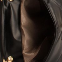 Дамска ватирана мека чанта в стилен дизайн и дръжка тип синджир, снимка 8 - Чанти - 44398908